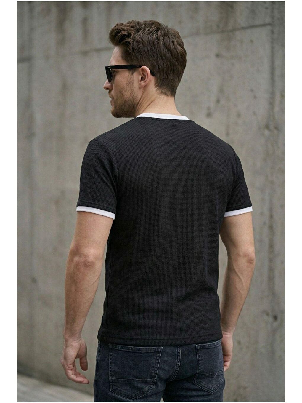 Siyah Prey Vaffle Dokulu Çift Yaka Görünümlü Slim Fit Erkek Tişört-2