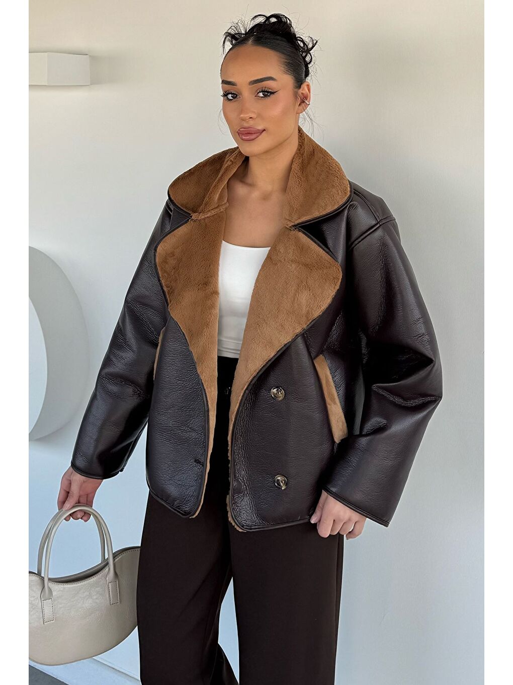 Kahverengi Kadın Kruvaze Yaka İçi Pelüşlü Mont-2