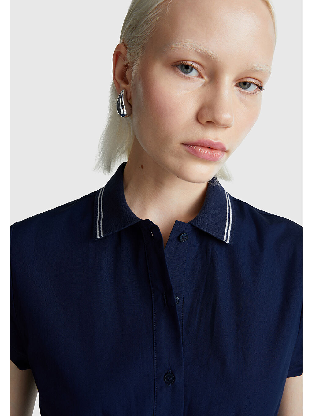 Kadın Lacivert %100 Pamuk Düğmeli Beli Bağcıklı Gömlek Yaka Elbise-5