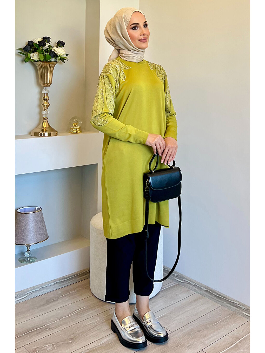 Yeşil Omuz Taşlı Tesettür Triko Tunik-1