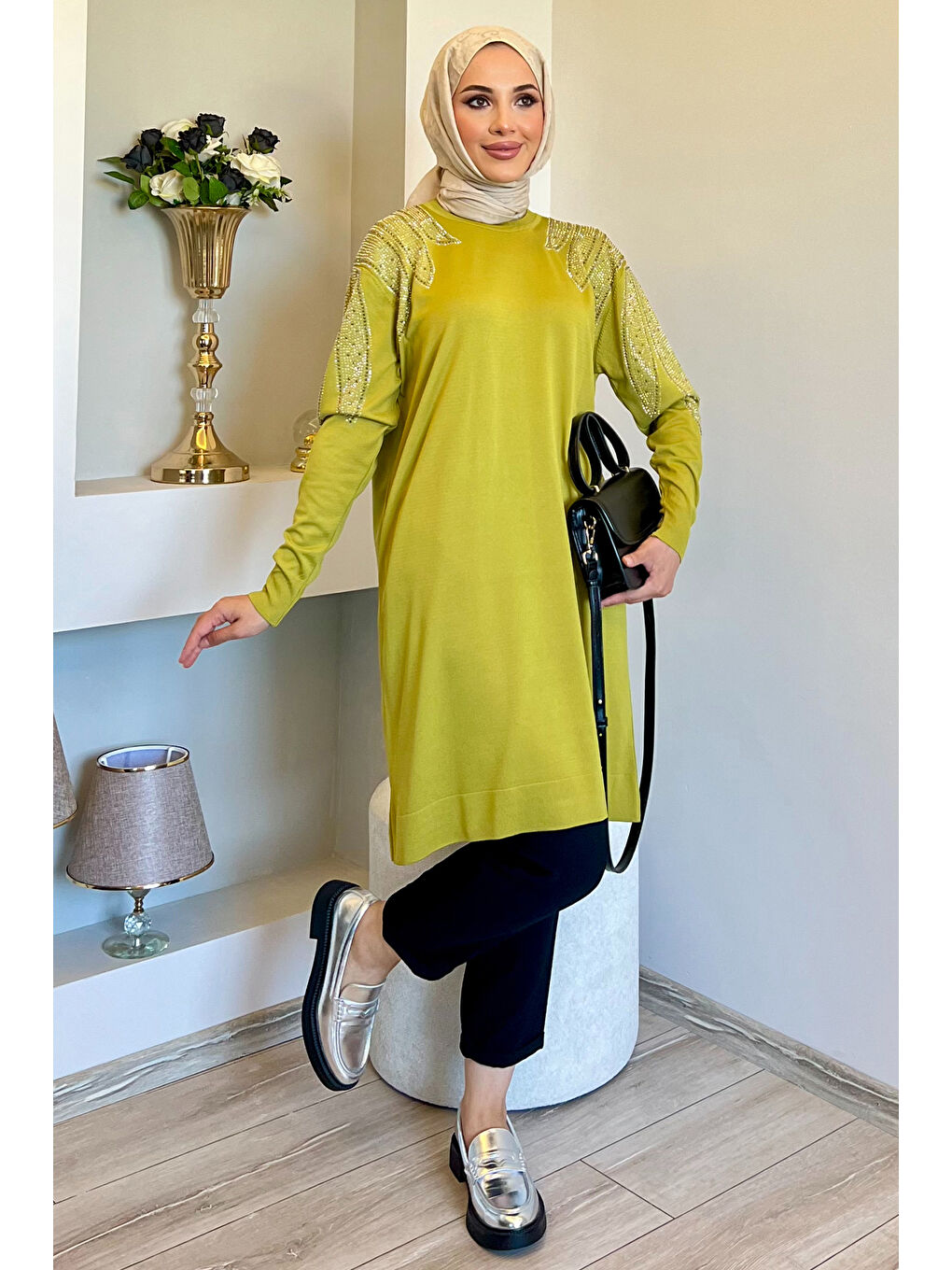 Yeşil Omuz Taşlı Tesettür Triko Tunik-2