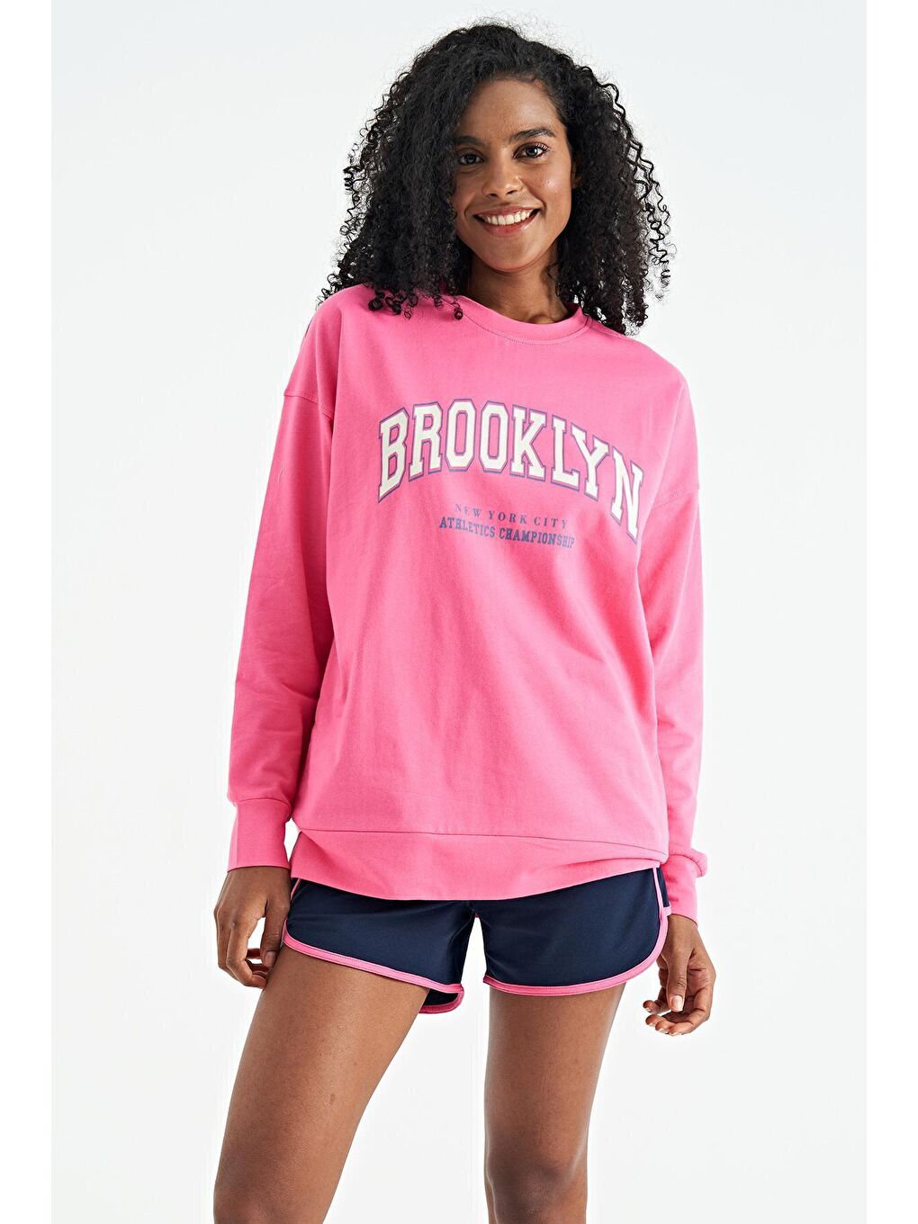 Veryperi Pembe Şeker Pembe Bisiklet Yaka Rahat Kalıp Basic Kadın Sweatshirt - 02106