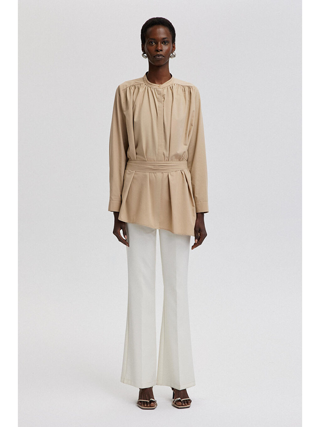 Bej Belden Bağlamalı Gömlek-1