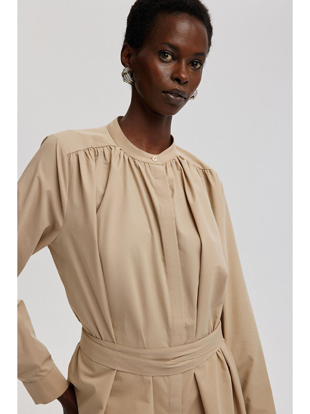 Bej Belden Bağlamalı Gömlek-4