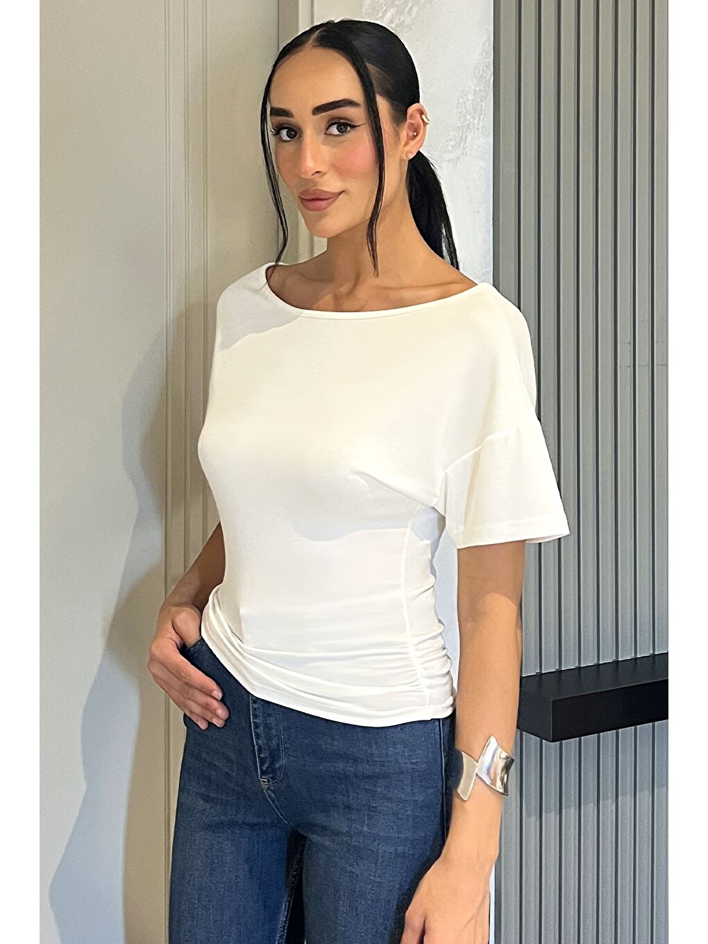 Ekru Yan Büzgülü Bluz-2