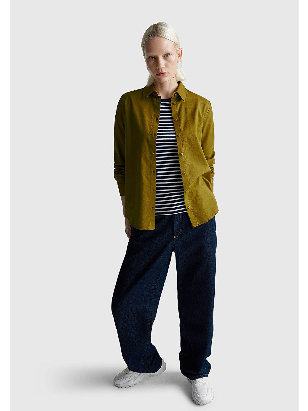 Kadın Lacivert %100 Pamuk Sol Altı Logolu Çizgili Yuvarlak Yaka T-Shirt-4