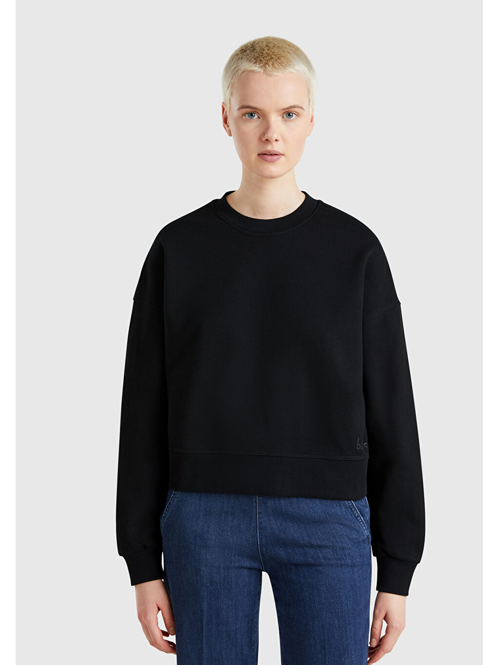 Kadın Siyah %100 Pamuk Ribana Detaylı Bisiklet Yaka Sweatshirt