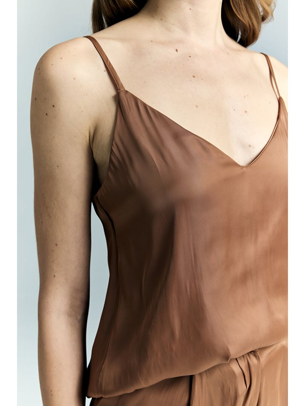 Kahverengi Tosca Askılı Bluz - Tarçın-5