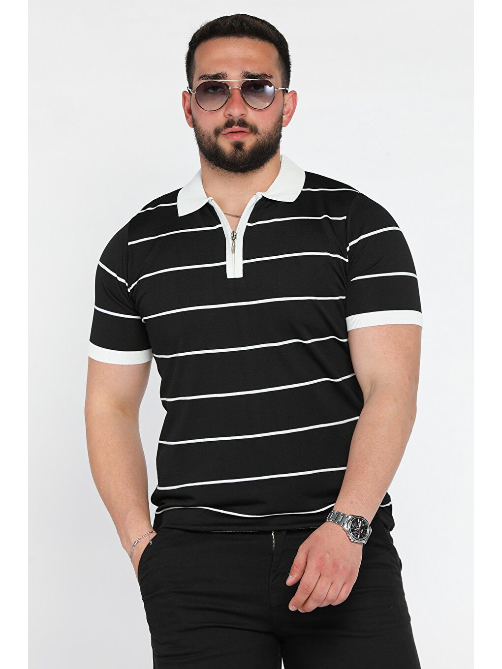 Siyah Erkek Polo Yaka Yarım Fermuarlı Çizgi Desenli Triko Tişört