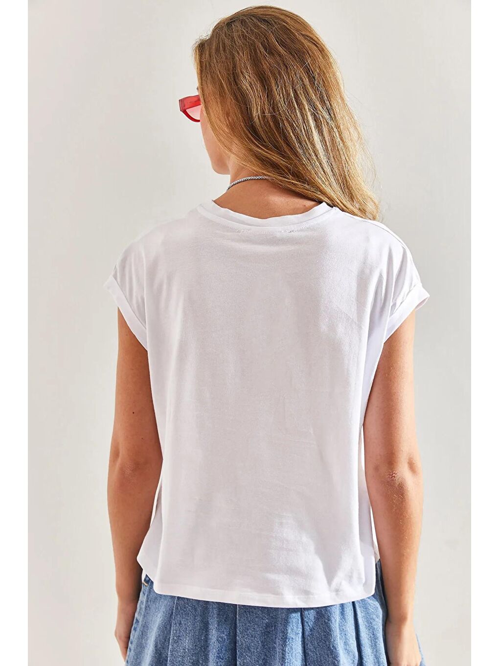 Beyaz Kadın Nakış İşlemeli ve Baskılı Penye Tshirt 60171001-2