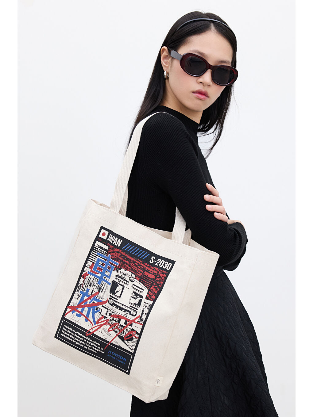 Beyaz Baskılı Körüklü Bez Çanta Metro-3