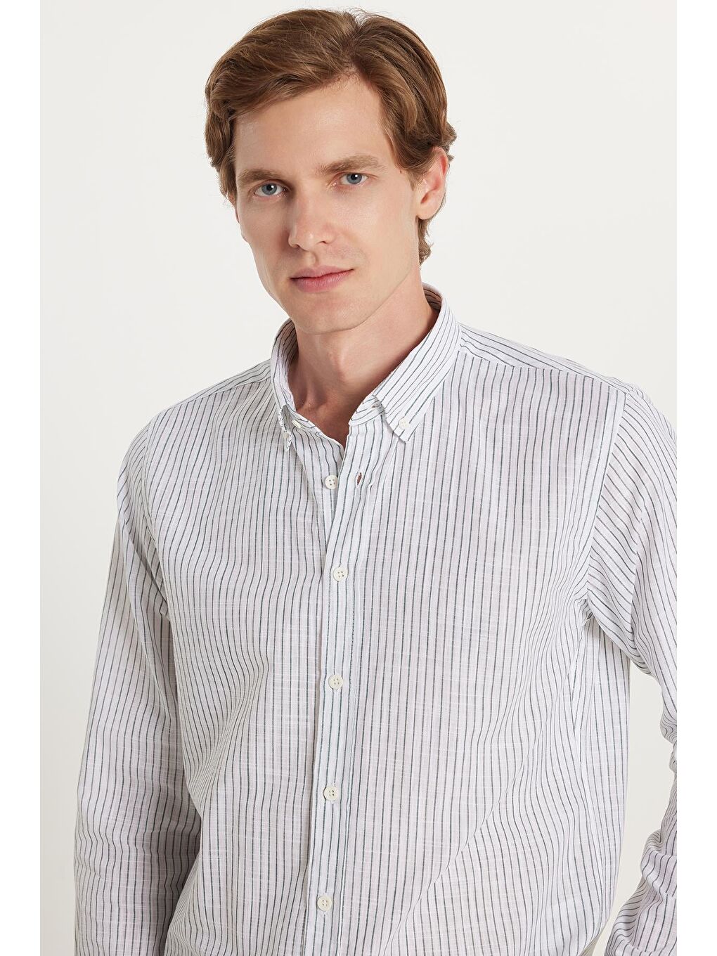 Karışık Erkek Slim Fit Dar Kesim Düğmeli Spor Yaka Keten Efekt %100 Pamuk Yeşil Çizgili Yazlık Gömlek