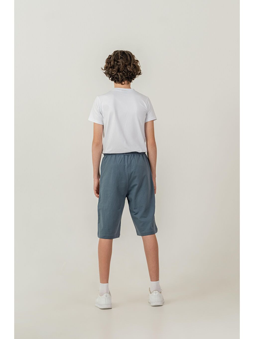 Gri Garni Parçalı Çift Bacak 4 Şeritli  Erkek Çocuk Şort-5