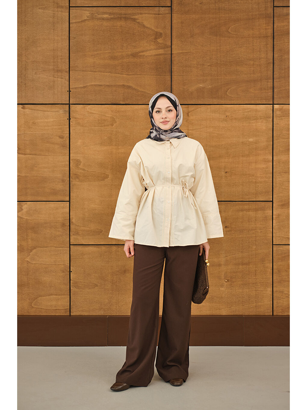 Ekru Kadın Dantel Detay Bel Bağlamalı Gömlek Krem-2