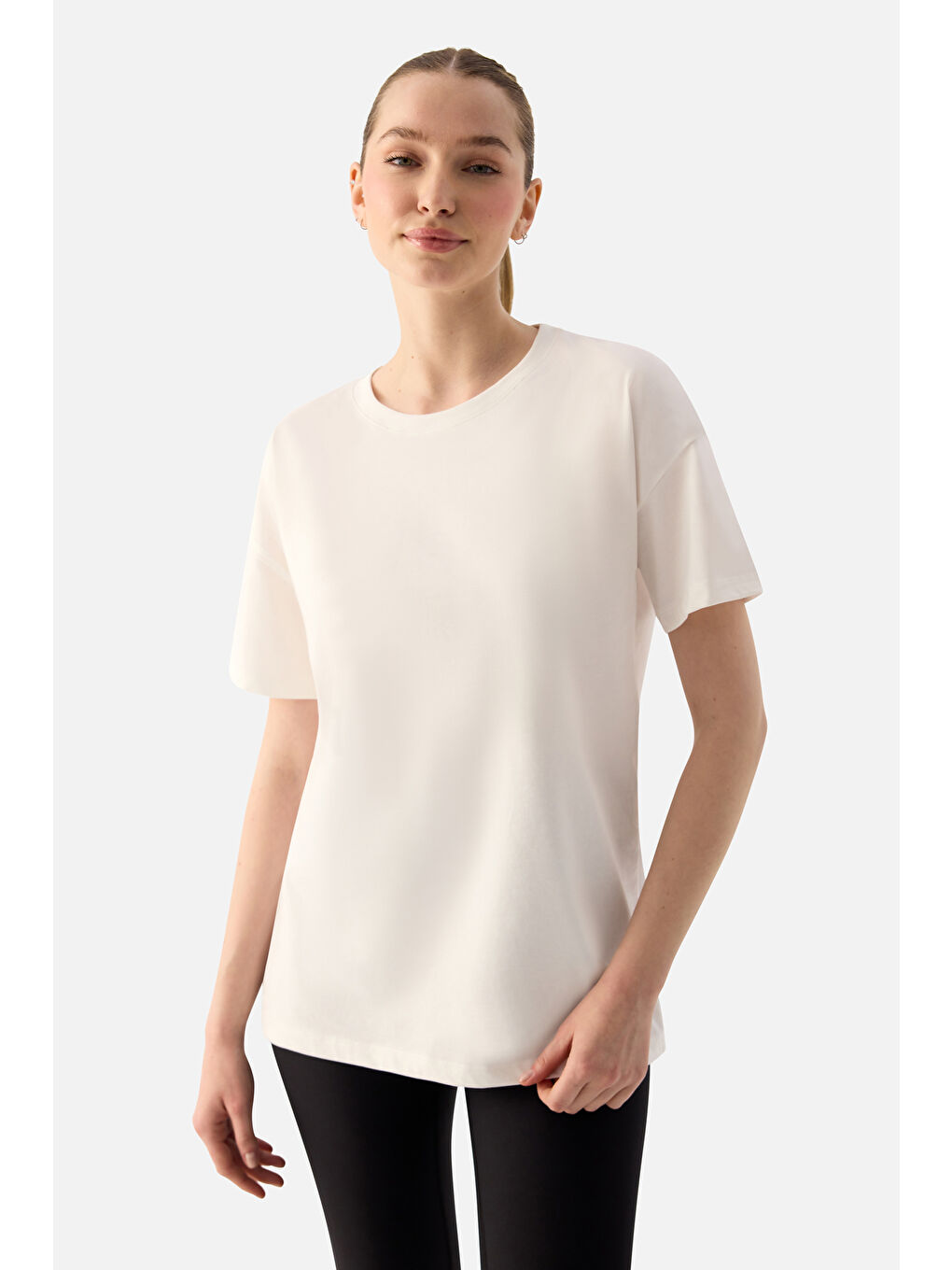 Ekru Elora Rahat Kalıp Oversize Krem Tişört