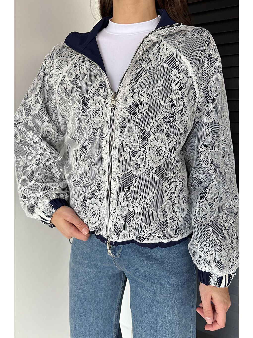 Lacivert Çift Taraflı Giyilebilir Dantel Detaylı Tarz Mont-4