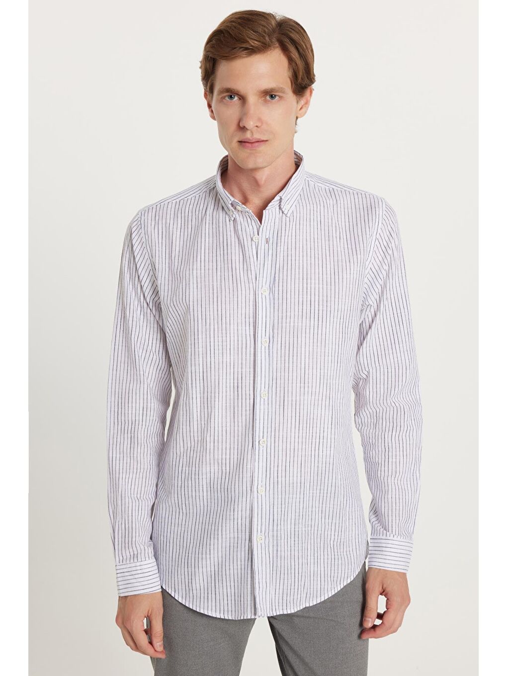 Karışık Erkek Slim Fit Dar Kesim Düğmeli Spor Yaka Keten Efekt %100 Pamuk Lacivert Çizgili Yazlık Gömlek-3