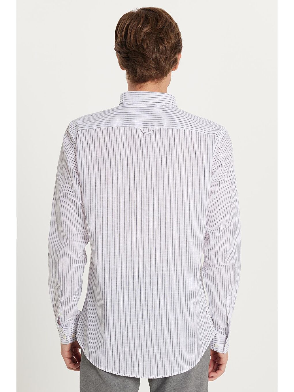 Karışık Erkek Slim Fit Dar Kesim Düğmeli Spor Yaka Keten Efekt %100 Pamuk Lacivert Çizgili Yazlık Gömlek-4