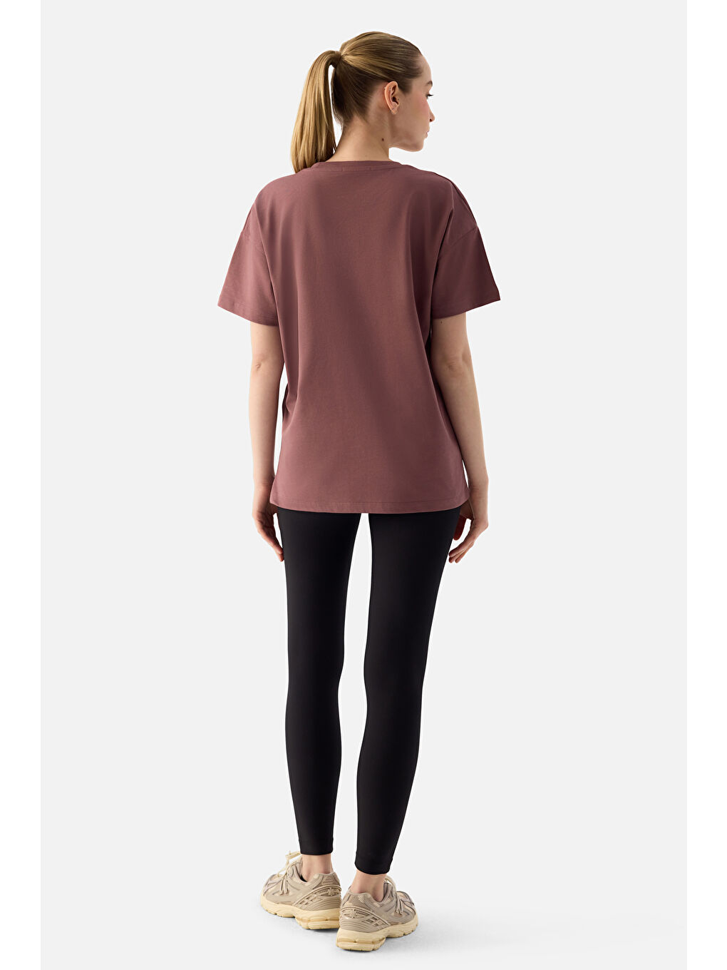 Pembe Elora Rahat Kalıp Oversize Koyu Gül Tişört-2