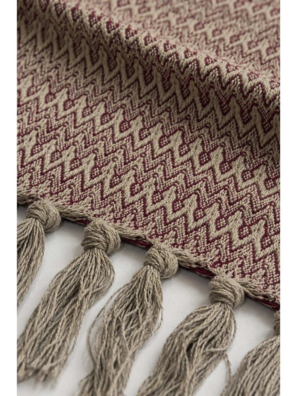 Bordo King Size Dokuma Pike Takımı 240x260 cm 2 Yastık Kılıflı Saçak Detaylı Örtü Seti-1