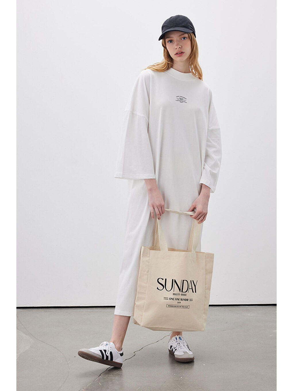 Bej Baskılı Körüklü Bez Çanta Sunday-2