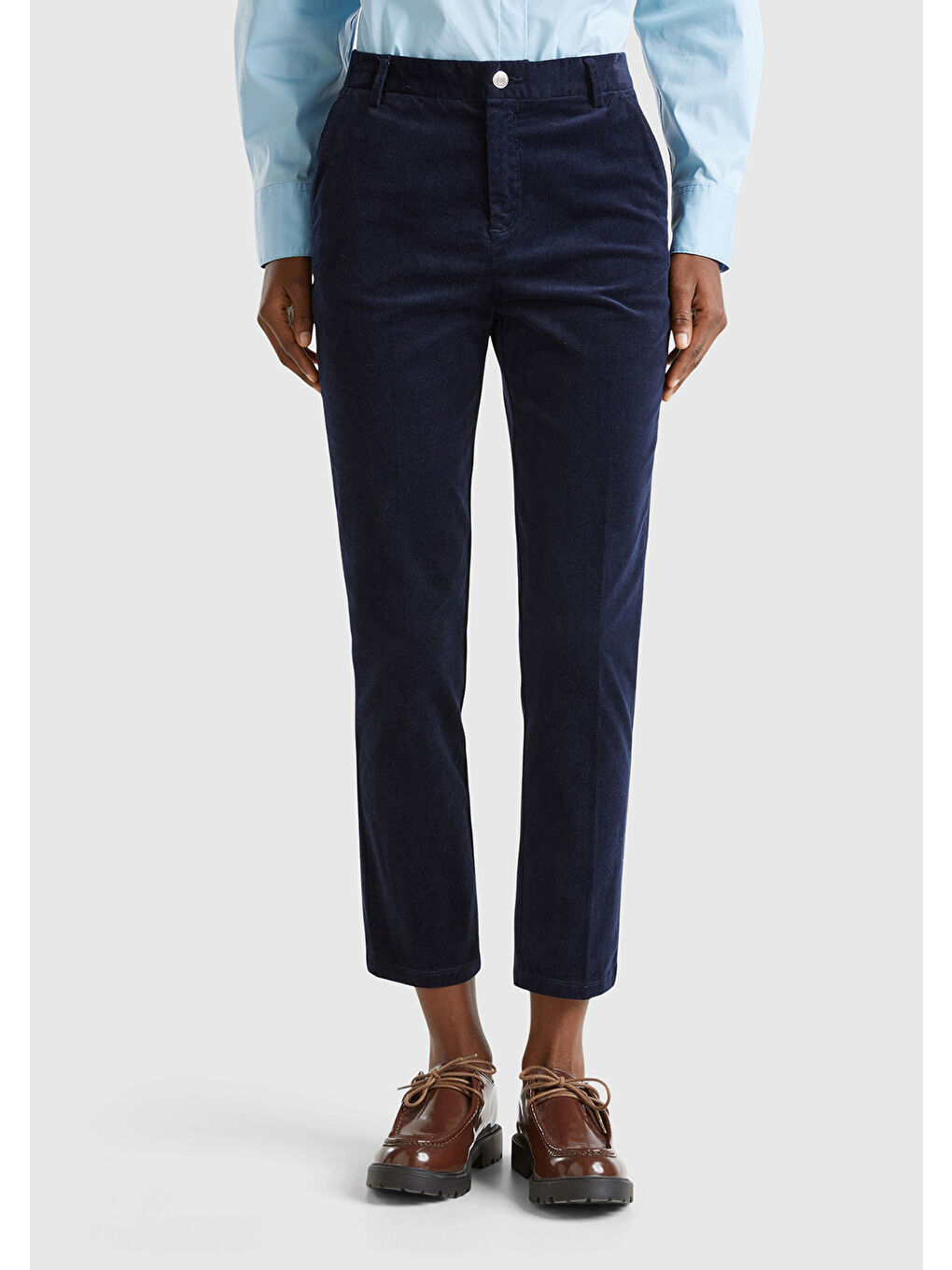 Kadın Lacivert Pamuk ve Modal Karışımlı Önü Cepli Kadife Chino Pantolon