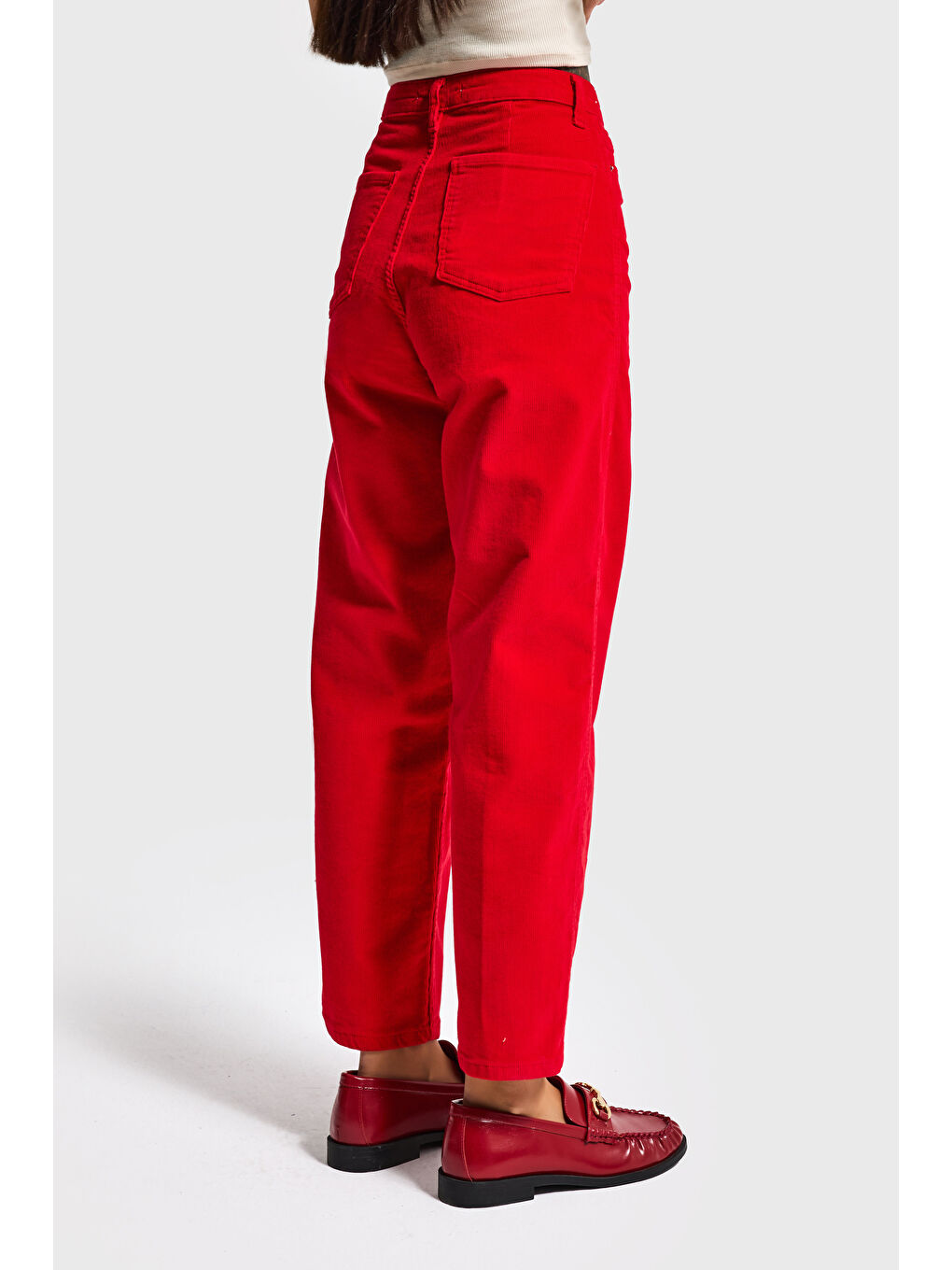 Kadın Kırmızı 26w5-19 Relax Fit Velvet Kadife Kumaş Pantolon-2
