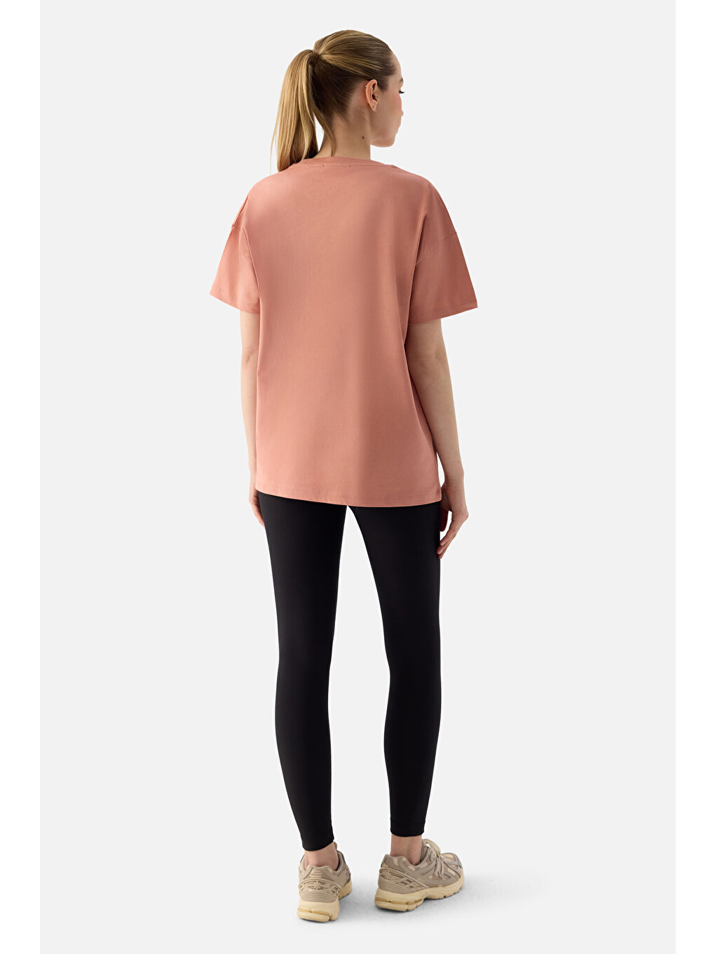 Pembe Elora Rahat Kalıp Oversize Pudra Tişört-2