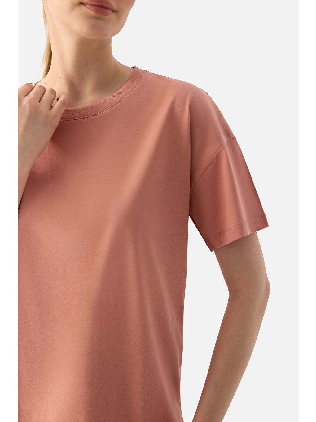 Pembe Elora Rahat Kalıp Oversize Pudra Tişört-4