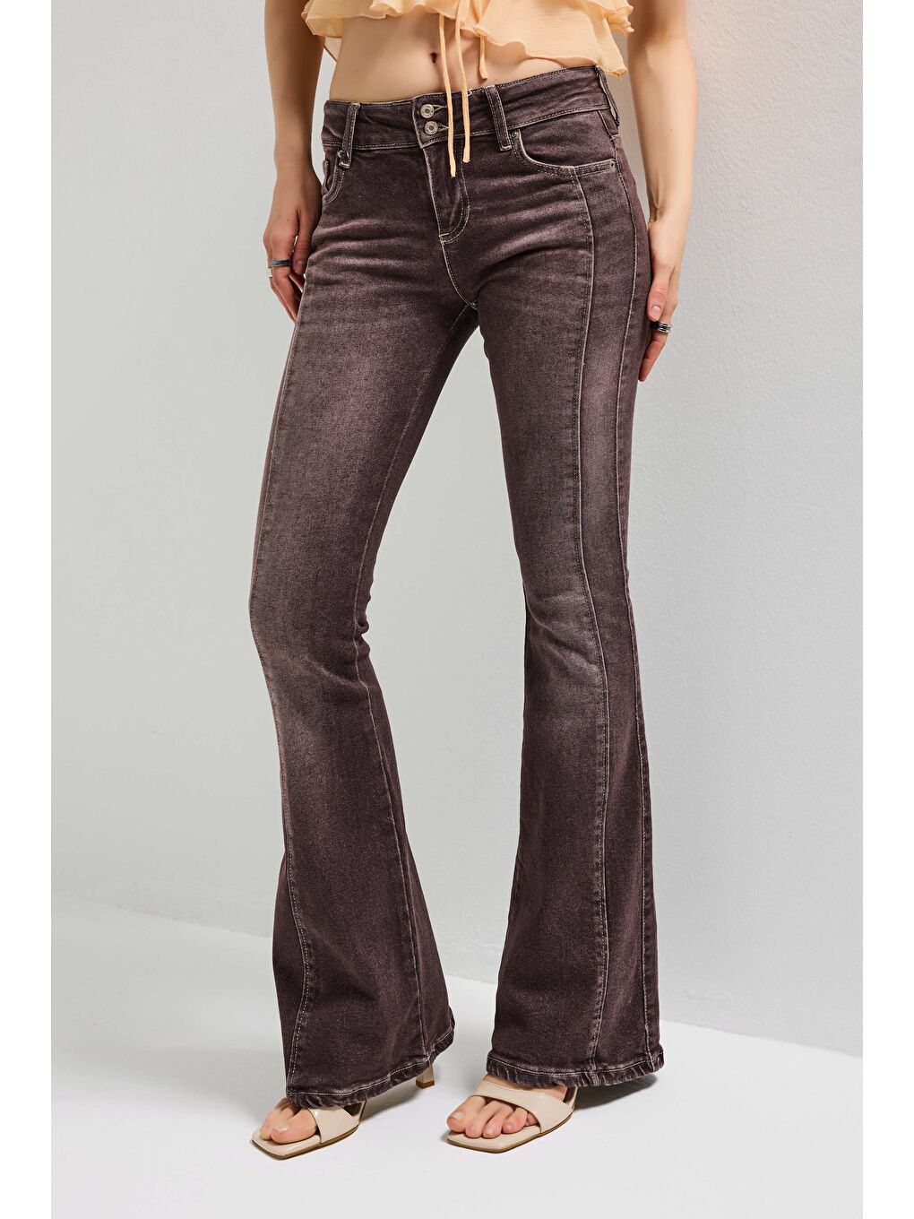 Kahverengi Kadın Jean Kahve 4s6-16 SWL Mid Rise Flare Fit Kemer Detaylı Esnek Kumaş Denim Jean-1