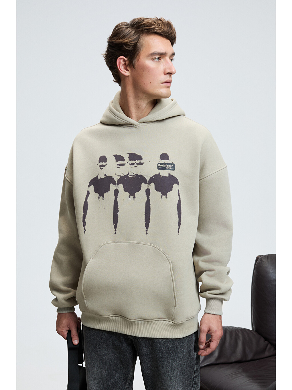 Bej Armand Erkek Kapüşonlu Kanguru Cepli Önü Baskılı Oversize Taş Sweatshirt-1