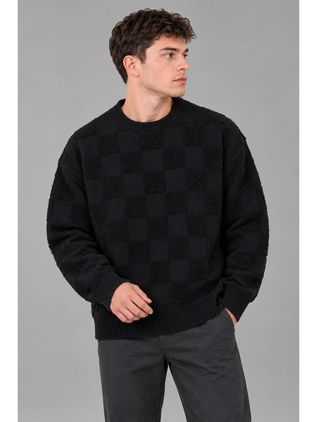 Siyah Oversize Pelüş Kare Desen Kışlık Kazak Dp 18381_10062-4