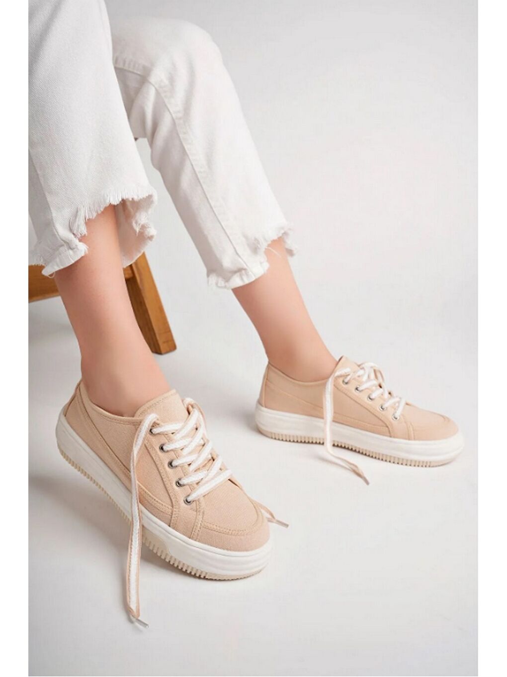 Bej Kadın Keten Spor Ayakkabı