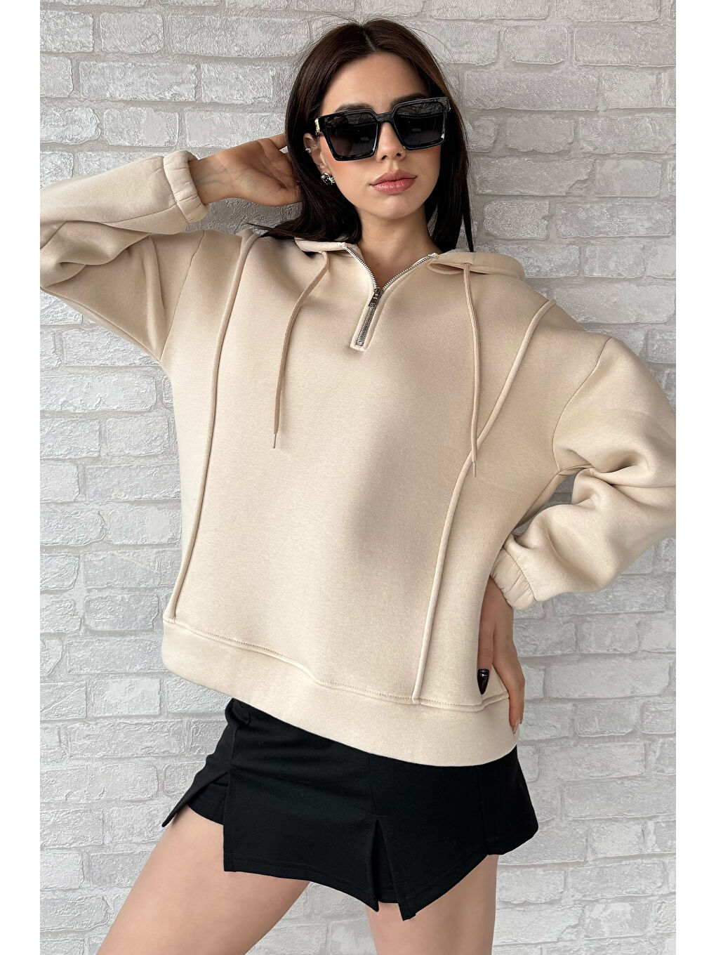 Bej Yarım Fermuarlı Üç İplik Şardonlu Kadın Sweatshirt-1