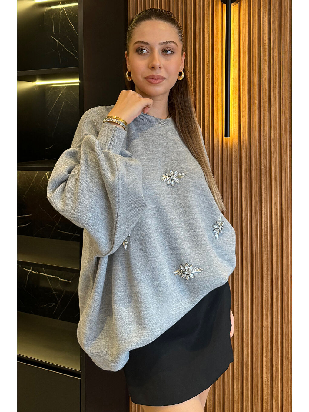Gri Kadın Bisiklet Yaka Taşlı Salaş Triko Kazak (taşlar Farklı Gelebilir.)
