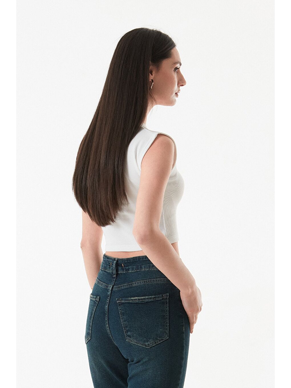 Beyaz Fitilli Bisiklet Yaka Crop Tişört-4