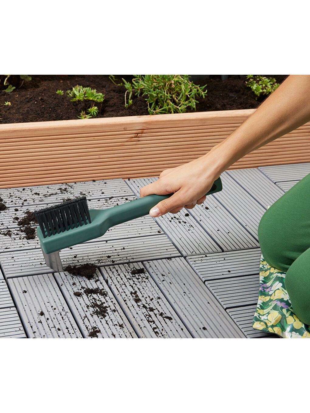 Renksiz Bahçe Derz Temizleme Fırçası-1