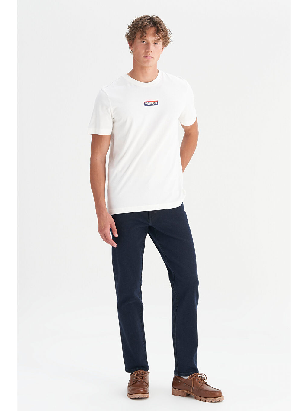 Beyaz %100 Pamuk Regular Fit Normal Kesim Bisiklet Yaka Ekru Mini Logo Tişört-1