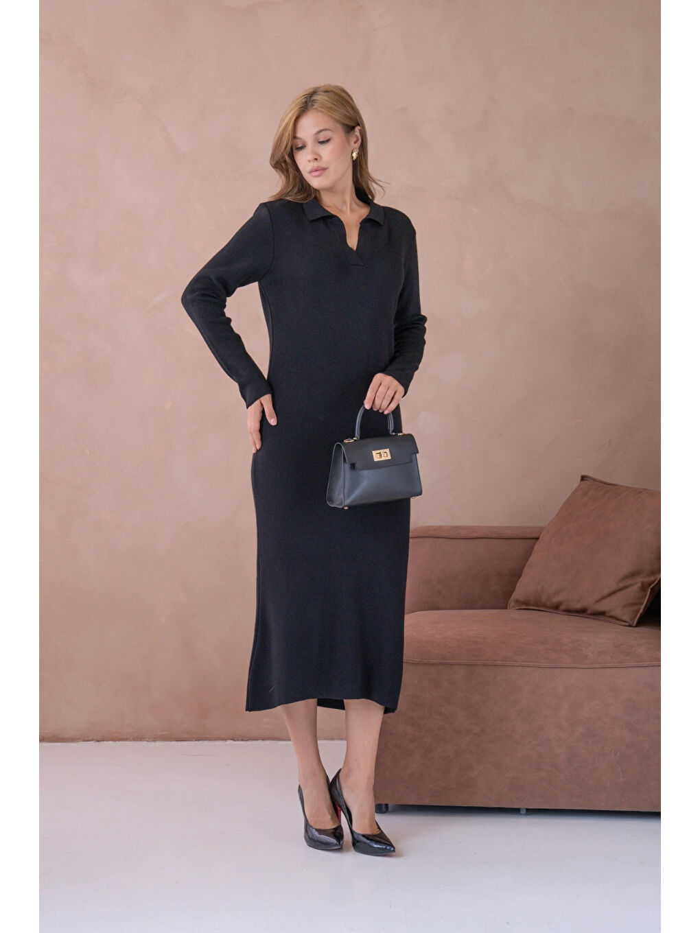 Siyah Kadın Polo Yaka Yamuşak Dokulu Maksi Boy Triko Elbise