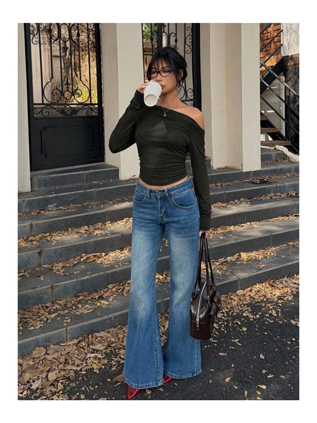 Siyah Kadın Asimetrik Omuz Uzun Kollu Büzgülü Dar Kesim Kısa Tişört-3