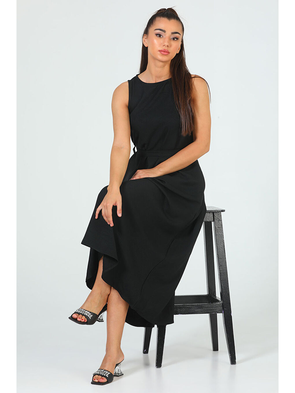 Siyah Kadın Bisiklet Yaka Cep Detaylı Bel Kuşaklı Uzun Elbise-4