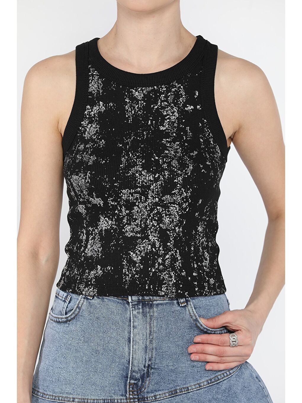 Siyah Kadın Işıltılı Sıfır Kol Kaşkorse Bluz-2