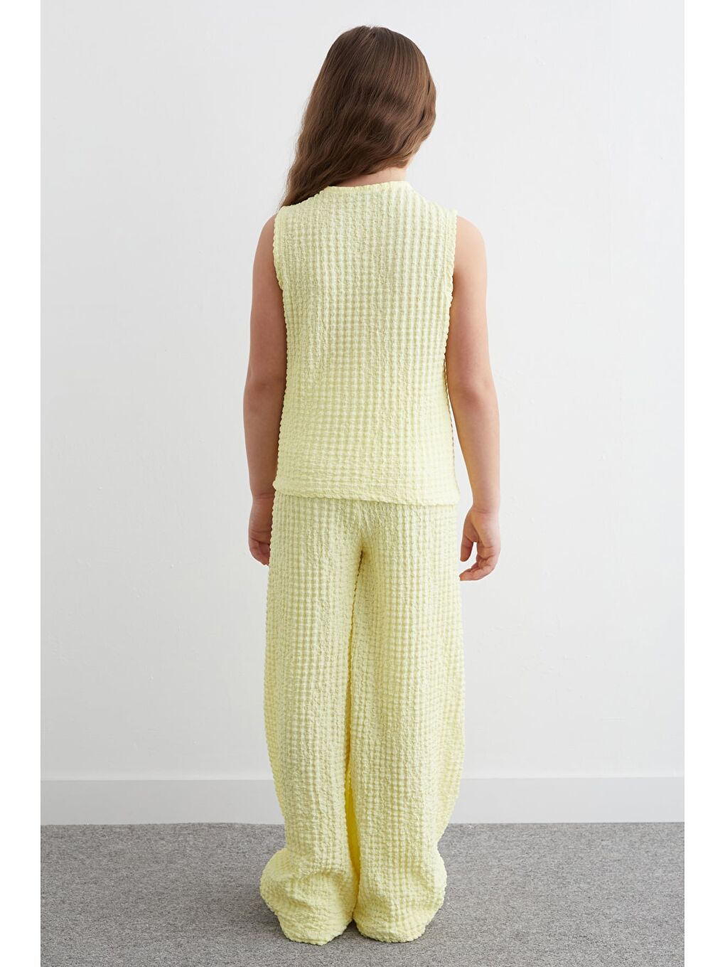 Sarı Kalp Düğmeli Dokulu Yelekli Kız Çocuk 2 Li Takım-4