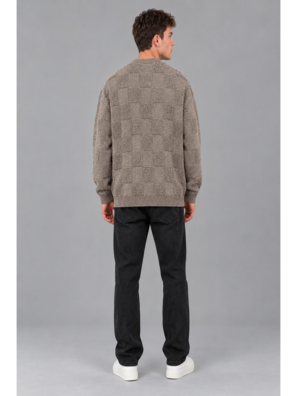 Bej Oversize Pelüş Kare Desen Kışlık Kazak Dp 18381_10062-5