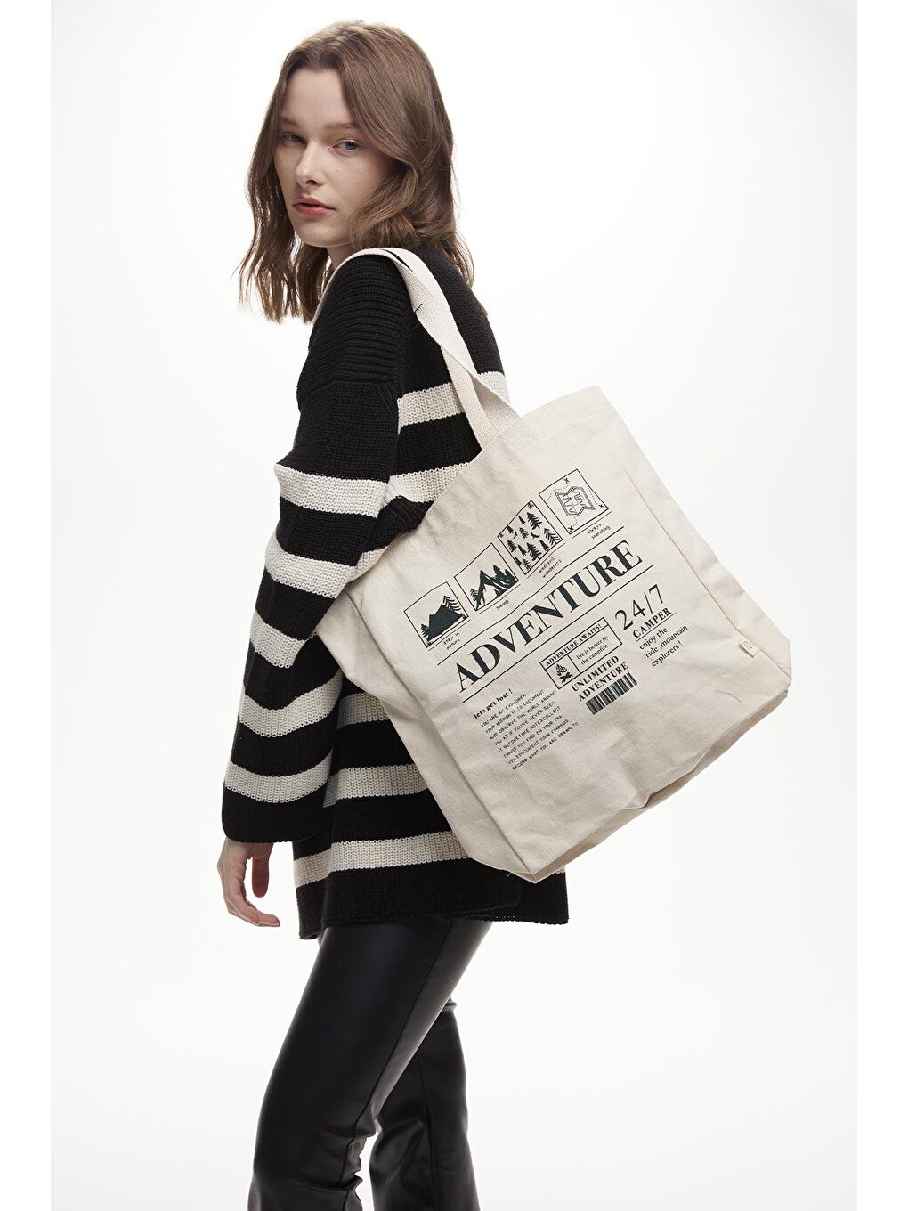 Bej Baskılı Körüklü Bez Çanta Unlımıted-1