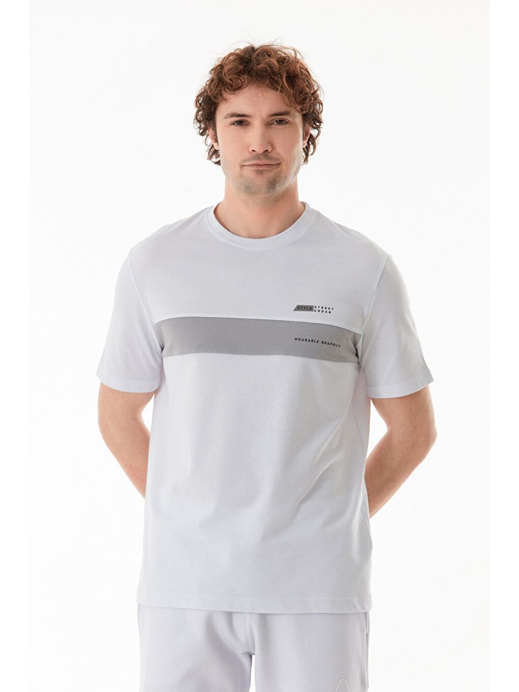 Beyaz Wearable Graphıcs Yazı Baskılı Tişört