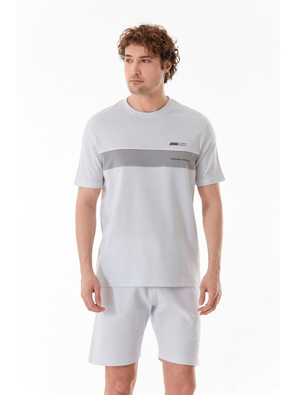 Beyaz Wearable Graphıcs Yazı Baskılı Tişört-1