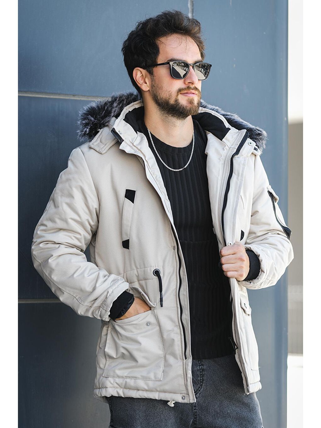 Bej Remo İçi Kürklü Kapüşonlu Kanvas Uzun Kaban Parka-1