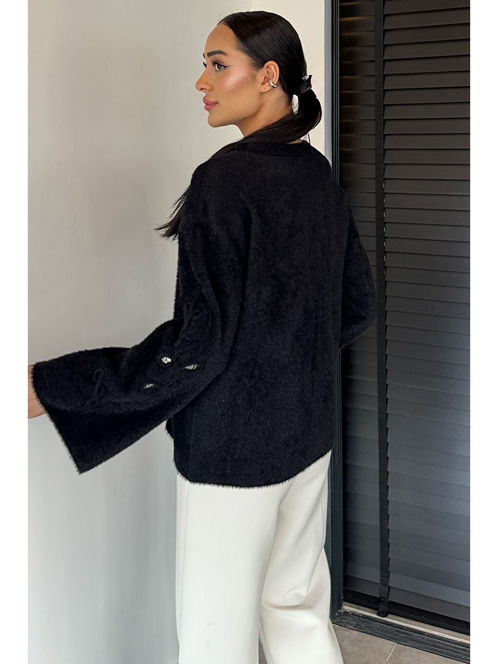 Siyah Kadın Bisiklet Yaka Kol İşlemeli Triko Kazak (s-m-l-xl Beden Uyumludur.)-2