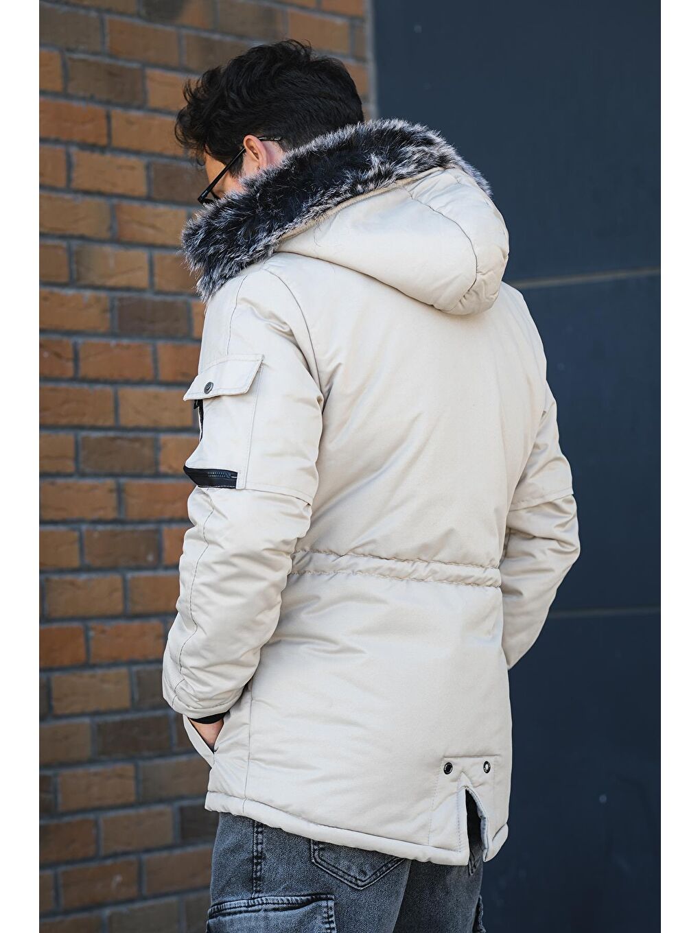 Bej Remo İçi Kürklü Kapüşonlu Kanvas Uzun Kaban Parka-5